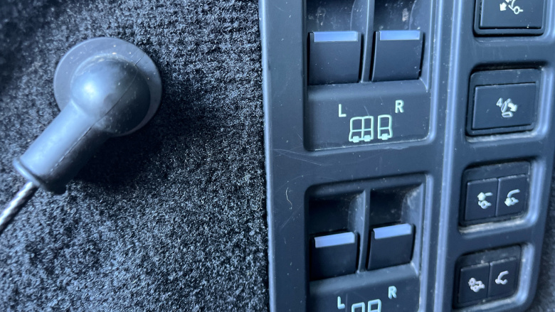 Land Rover Discovery 3.0 D300 Metropolitan Edition 5dr Auto Diesel Station Wagon